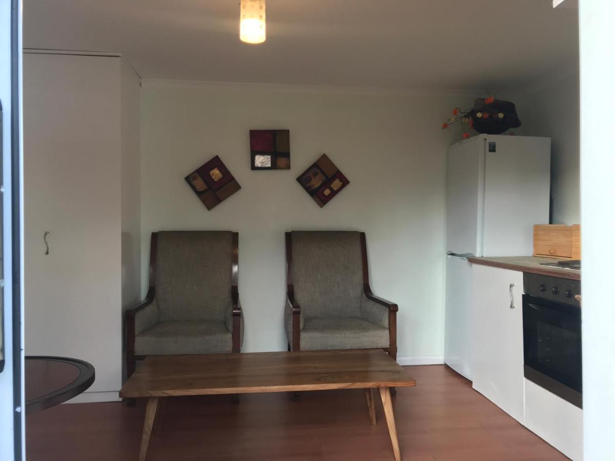 Cosy Cottage Annex In Fairlop Ilford Extérieur photo